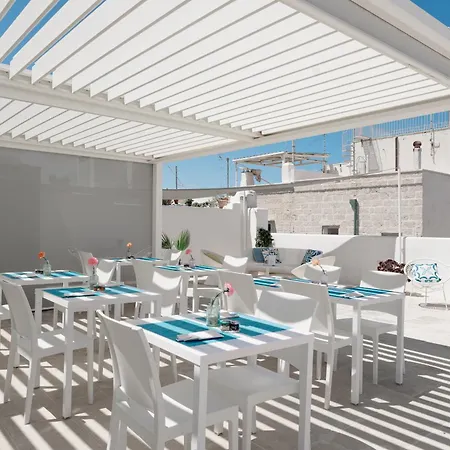 Donna Domenica Boutique Suites-2
